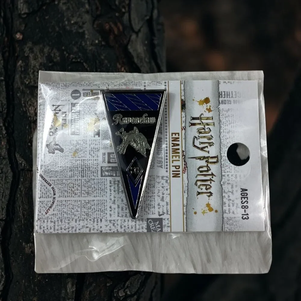 Loungefly Harry Potter Ravenclaw Enamel Pin Pennant Blue Silver LF-HPPN0003 NEW